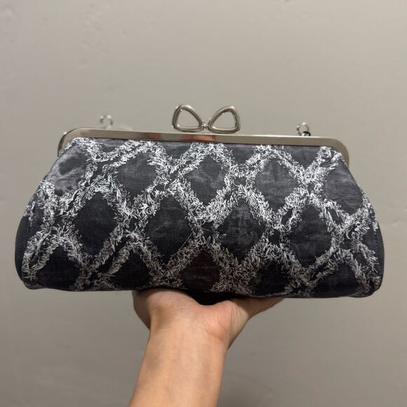 Genuine Leather Denim Quilted Pattern, Handmade Unique Bow Kisslock Baguette Bag - Picture 2 of 16